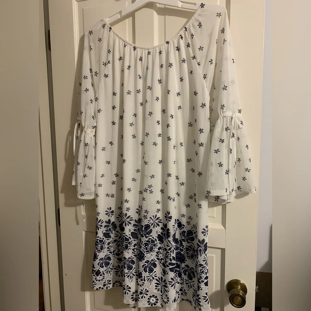 Siren Lily Women’s Plus White & Navy Blue Floral Long Sleeve Dress 3X - Picture 10 of 11